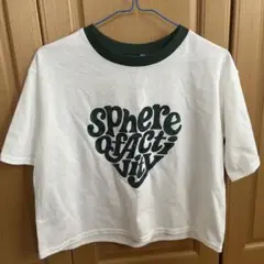 SUREV ハート型ロゴ クロップドTシャツ