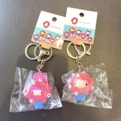 ミャクミャク マイメロディ　キティ　クリアキーホルダー　2種セット