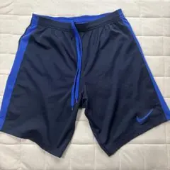 Nike ネイビー ハーフパンツ