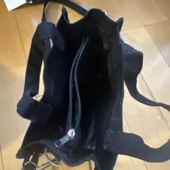 黒いキャンバスショルダーバッグ