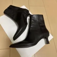 Item thumbnail for item 767e71cb-a3e6-4eed-87ce-dfc2eb317e50