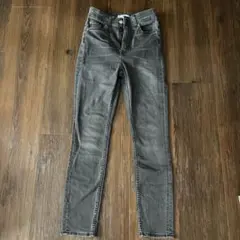 【H&M】スキニーデニム グレー