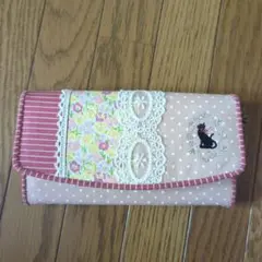 プチフルール（petit fleur）長財布 黒猫刺繍付き