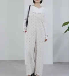 【新品未使用】ミスティック　ドット刺繍キャミサロペ　サロペット　アイボリー　１