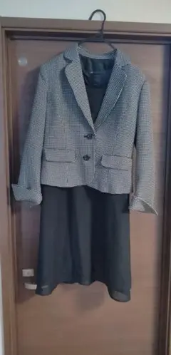 Item thumbnail for item 9349e472-2e29-4212-80e8-db279ab35c6b