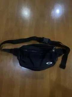 Oakley オークリーボディバッグ ブラック ウエストバッグ