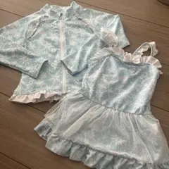 美品♡アナ雪　雪の結晶 ラッシュガード 水着セット