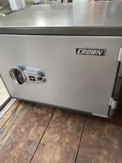 定価6万円　金庫　52Kg キング工業　KM-30