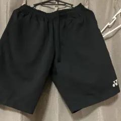 YONEX 黒 ハーフパンツ Mサイズ