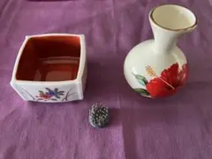 ミニ花器　２個　一輪挿し　ミニ花瓶　陶器