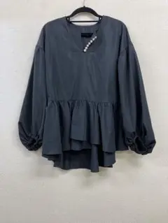 RIVIETTA バルーン袖フリルチュニック プルオーバー