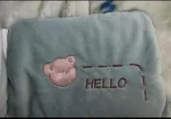 青色クマ刺繍ブランケット