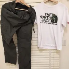 THE NORTH FACE Tシャツとカーキパンツセット