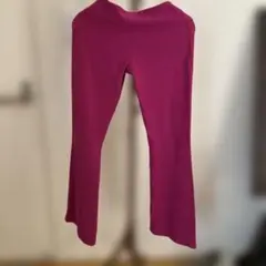 マゼンタ ヨガパンツ ポケット付き　ヨガウェア　裾広がり