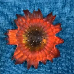 アレクシスビッターブローチ　花