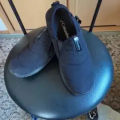 Columbia 黒 スリッポンシューズ