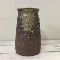 花瓶　手作り陶器 　作家作品　作家銘有　 茶色　花器　Z50847