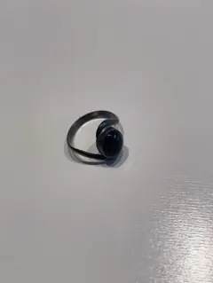【大幅値下げ】黒色オーバルカットリング