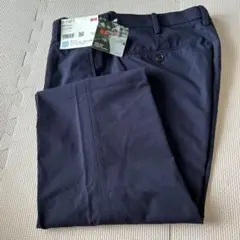 感動タックパンツ　アダム・スコットUNIQLO ネイビー スラックス 73cm