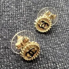 【期間限定値下】 CHANEL ピアス リボン