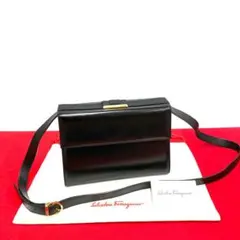 極 美品 サルバトーレフェラガモ ヴァラリボン レザー ミニ ショルダーバッグ