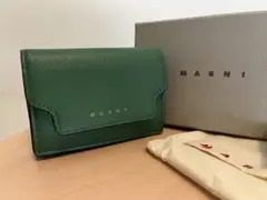 MARNI グリーン 三つ折り財布 箱　巾着　付き