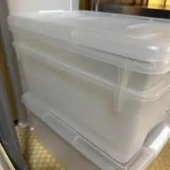 透明プラスチック衣類収納ボックス