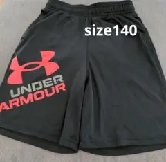 UNDER ARMOUR ブラック ハーフパンツ 140