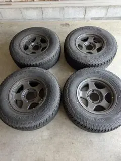 スタッドレスセット！美品！9分山★ランクル等ブラッドレーV 225/85R16 2025年最新】ブラッドレーvの人気アイテム - メルカリ