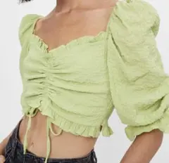 Bershka ギャザーディテール・パフスリーブ クロップドトップス美品