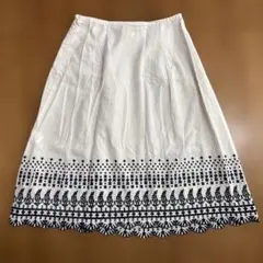 刺繍スカート ホワイト ブラック
