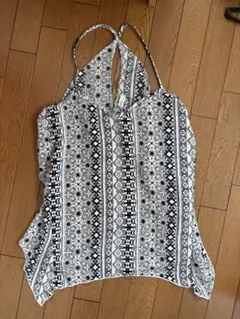 【美品】Hollister モノクロ キャミソール