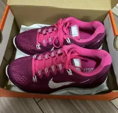 Nike ランニングシューズ ピンク