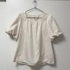 ラウアー ベージュ ブラウス