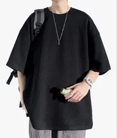 黒Tシャツ