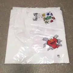 ☆カウズ × セサミーストリート× ユニクロ ☆XS☆ 新品未使用 KAWS