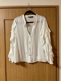 ZARA ♡フリル袖ブラウス ♡Ｌ ホワイト