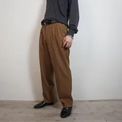 SOVEREIGN シングル２タックスラックスパンツ ブラウン/AZ95