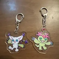 デジモンアドベンチャー　アクリルキーホルダー　パルモン　テイルモン