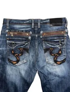 Item thumbnail for item 7546664f-5fe4-4bd8-975e-390be164c2c8