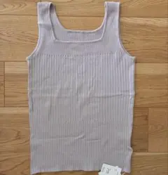 ティップトップ　ノースリーブトップス