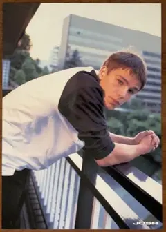 ポートレート写真《ジョシュ・ハートネット》