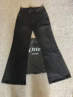 Item thumbnail for item 2b0d7c4a-ae3a-47b7-b327-1dc787cb2b0f