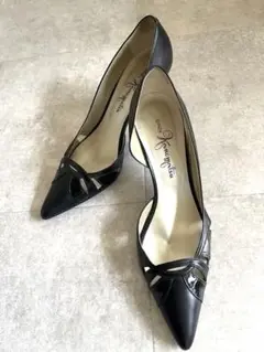 【美品】銀座かねまつ23cm ブラックポインテッドトゥハイヒールパンプス