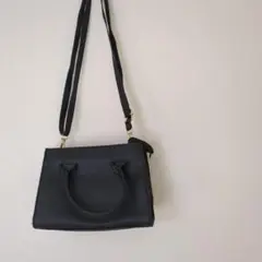 【美品】2WAYショルダーバッグブラックミニコンパクト肩掛けハンド上品万能