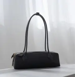 2025年最新】ALAiA ショルダーバッグの人気アイテム - メルカリ
