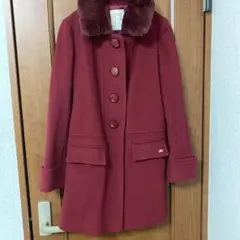ウィルセレクション 上品レッドのラインの綺麗なコート