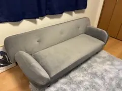 グレーのソファベッド (3人掛け)