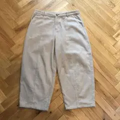 美品!evam eva(エヴァム エヴァ) コーデュロイ クロップド パンツ