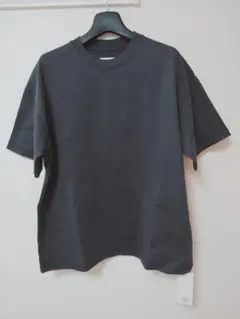 【新品未着用タグ付】モルテマニ Tシャツ　Mサイズ